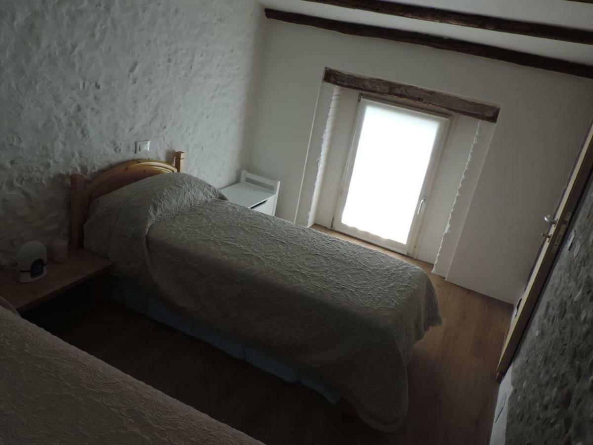 Appartement Casa Rossa à Pianzano Extérieur photo